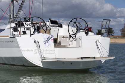 Ile de Ré, 23 09 2015, pour le chantier Jeanneau, le nouveau Jeanneau Sun Odyssey 419. Photo © Jean-Marie LIOT   Jeanneau.