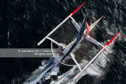 MAXI TRIMARAN IDEC SPORT 2015 - BANQUE D'IMAGES
