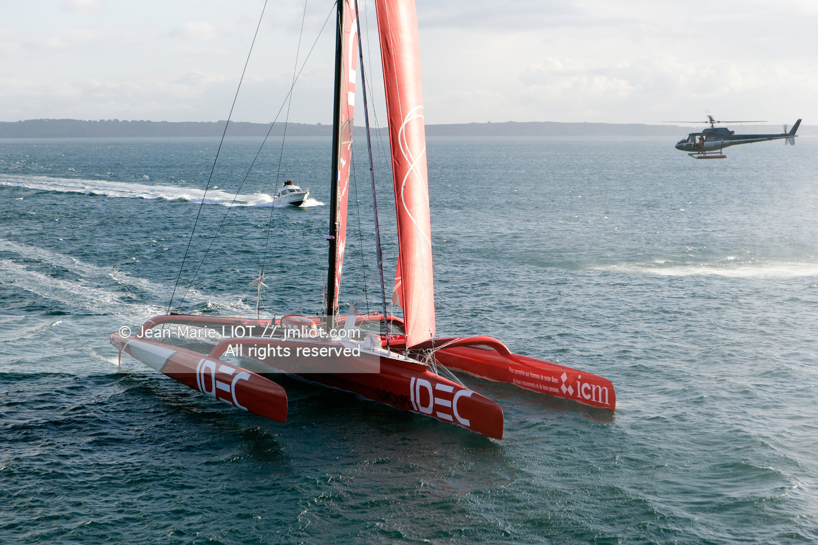 SAILING IDEC & FRANCIS JOYON