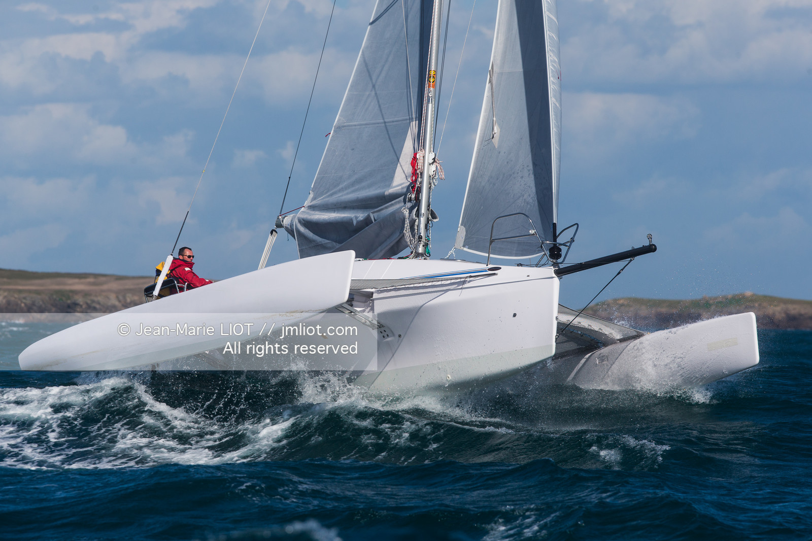 VOILE MAGAZINE - CORSAIR CRUZE 970