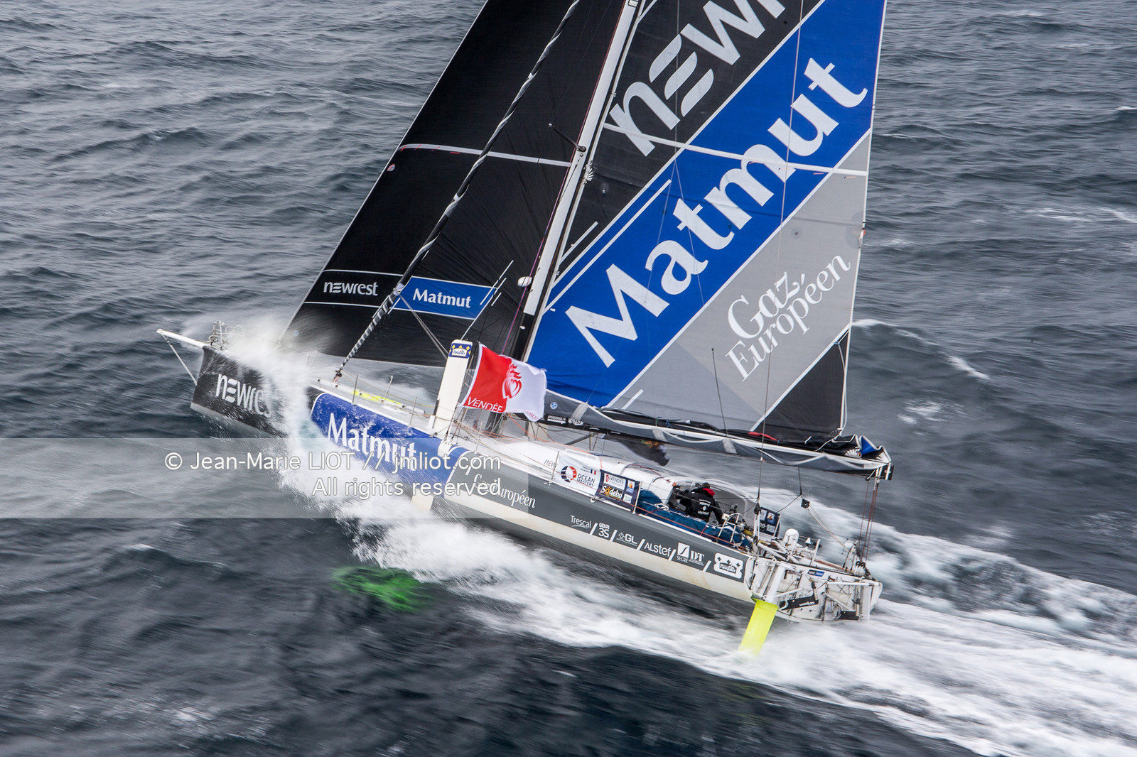 FABRICE AMEDEO - NEWREST-MATMUT - VENDEE GLOBE 2016-2017