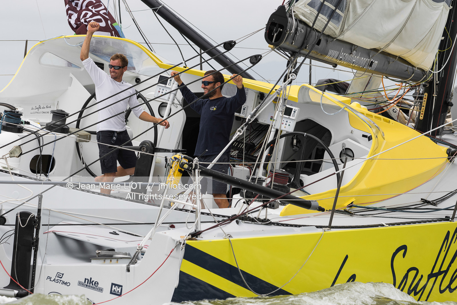 Itajaï (Brazil) le 12 November 2015, arrivée de Thomas Ruyant et Adrien Hardy à bord de l'imoca Le souffle du Nord. Photo © Jean-Marie Liot   DPPI.