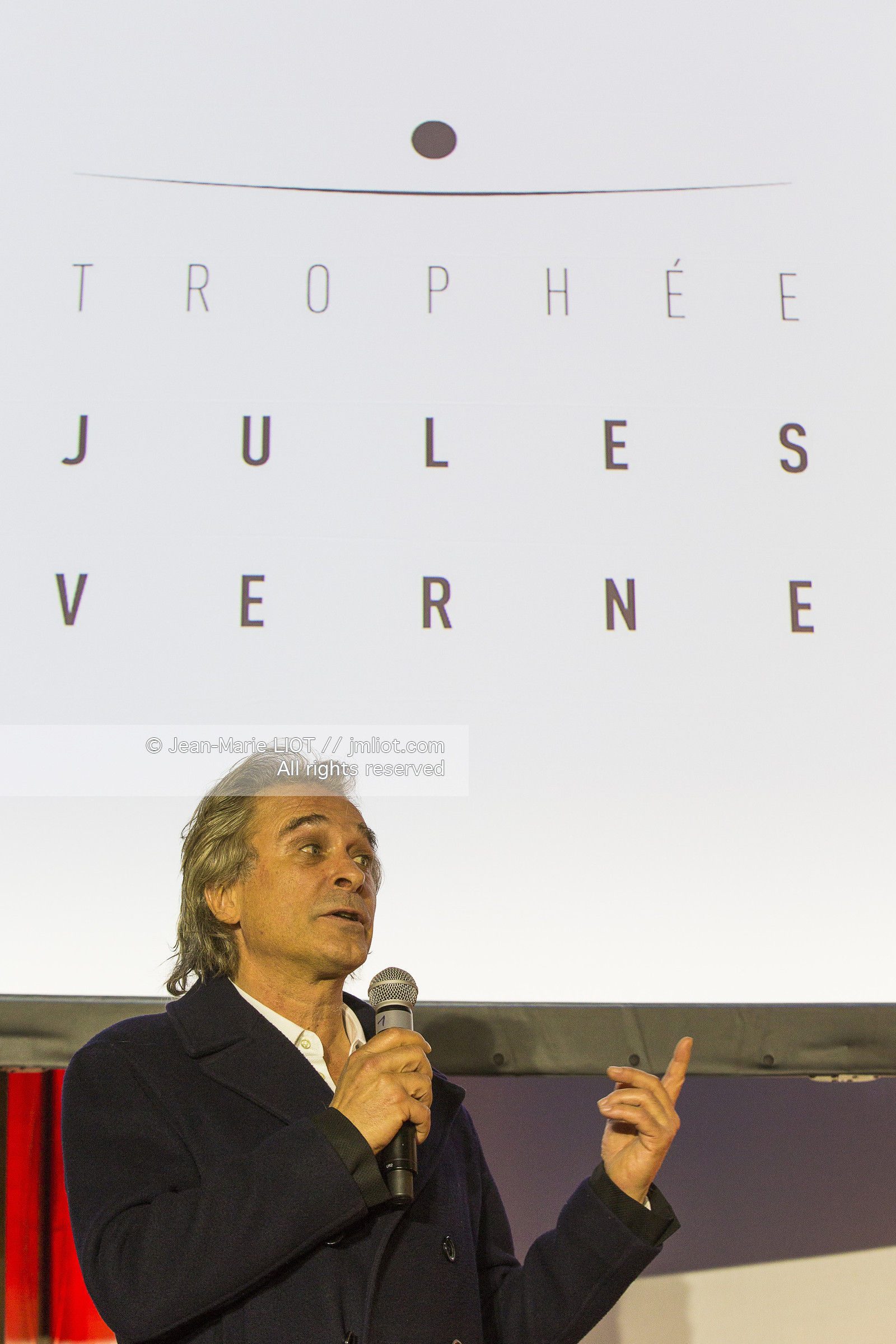 TROPHEE JULES VERNE - IDEC SPORT - REMISE DFU TROPHEE