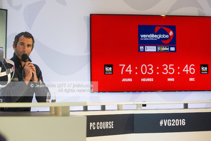 Les Sables d'Olonne, le 19 janvier 2017 arrivée d'Armel Le Cléac'h (FR) skipper de l'imoca Banque Populaire arrive 1er du Vendee globe 2016-2017. Photo © Jean-Marie Liot   DPPI