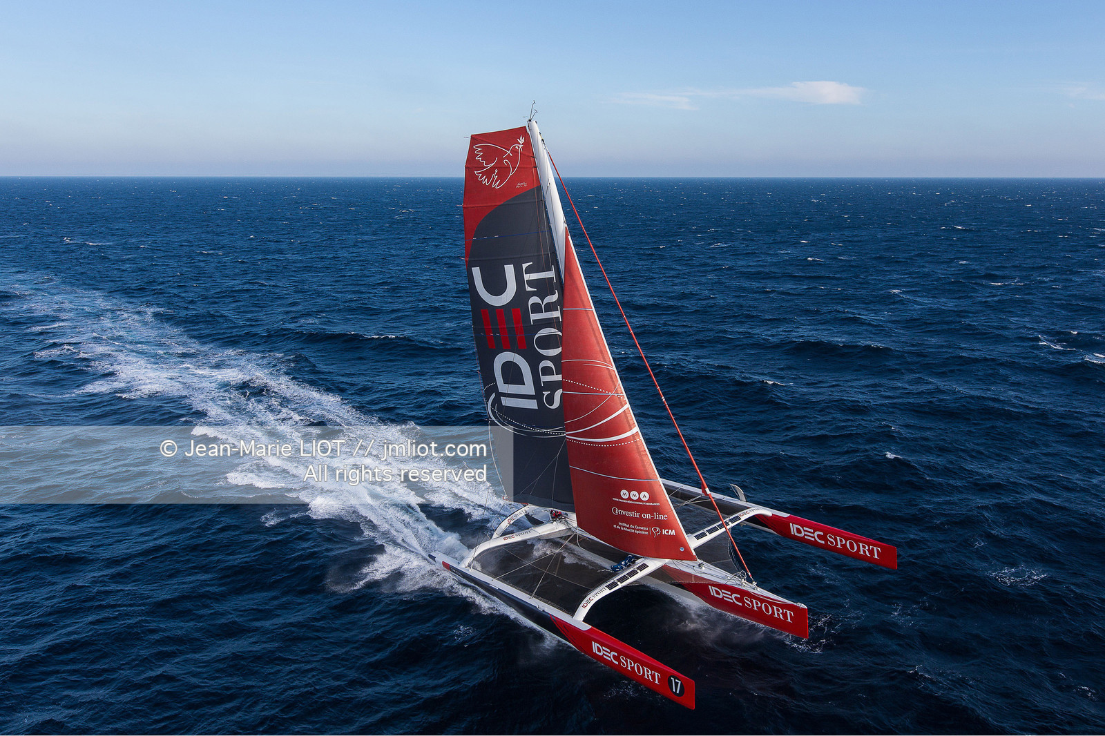 MAXI TRIMARAN IDEC SPORT 2015 - BANQUE D'IMAGES