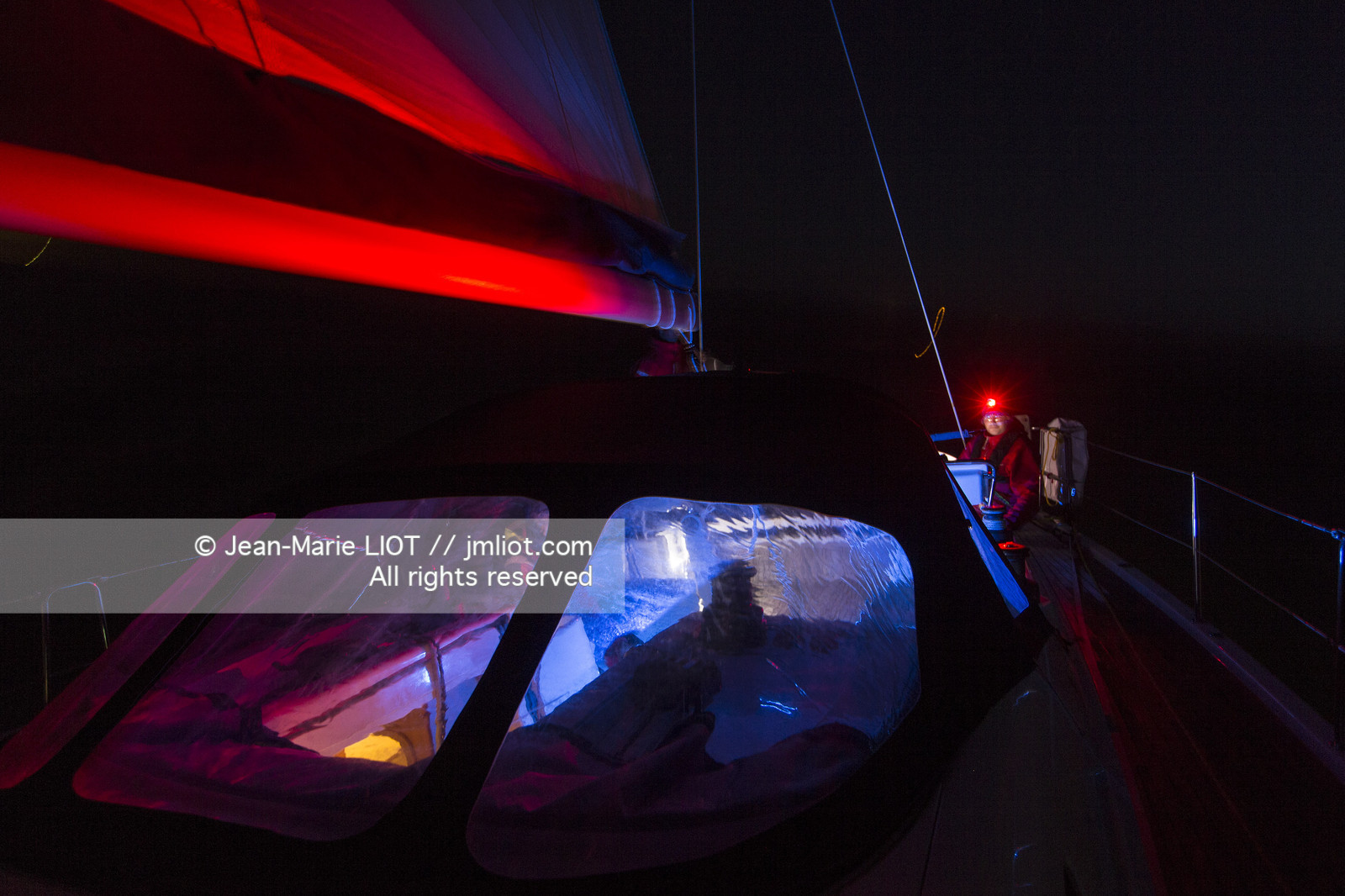 VOILE MAGAZINE - 100 MILLES A BORD