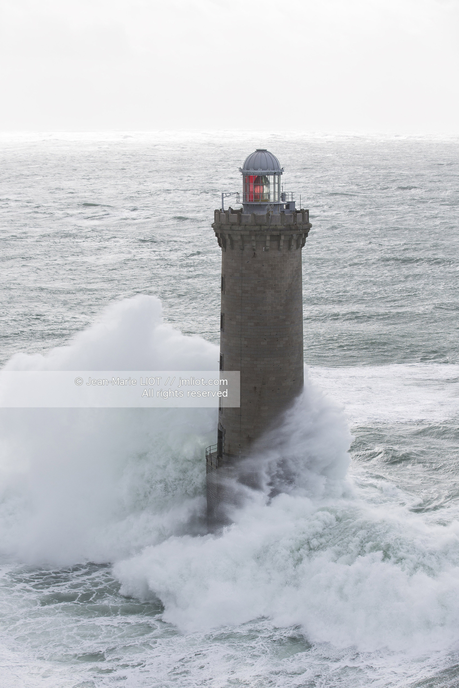 Les phares d'Iroise dans la tempête Ruth