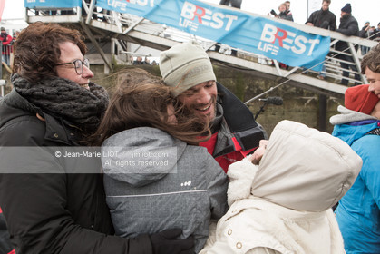 IDEC SPORT- ARRIVEE  RECORD TROPHEE JULES VERNE