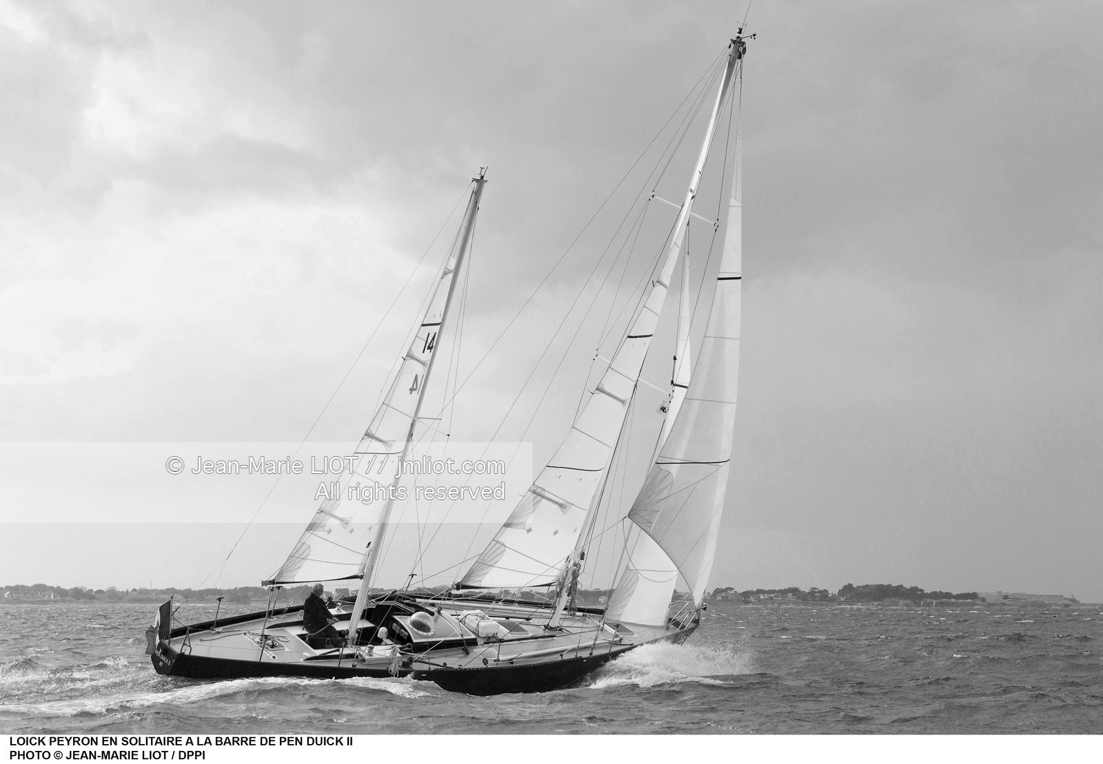 LOICK PEYRON A BORD DE PEN DUICK II