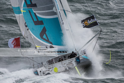 SAILING - SAFRAN - MORGAN LAGRAVIERE