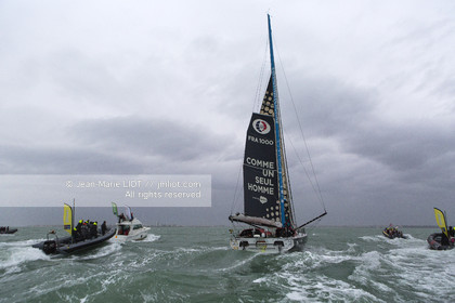 VENDEE GLOBE 2016-2017 - ARRIVEE ERIC BELLION - COMME UN SEUL HOMME