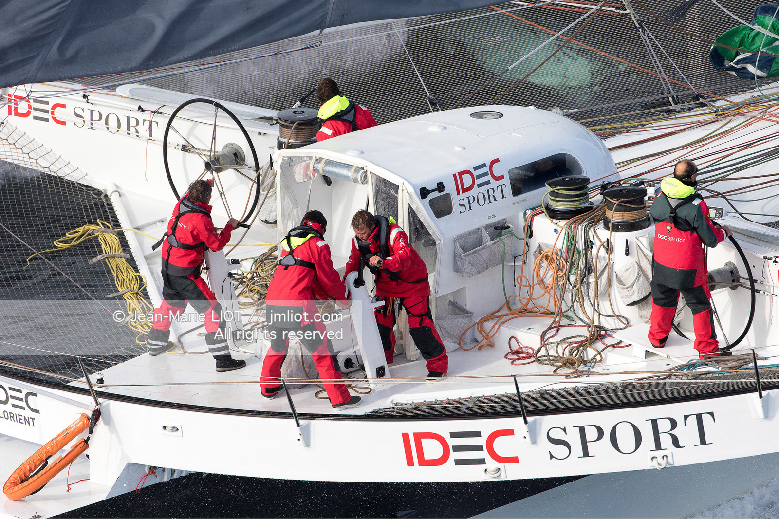 MAXI TRIMARAN IDEC SPORT 2015 - BANQUE D'IMAGES