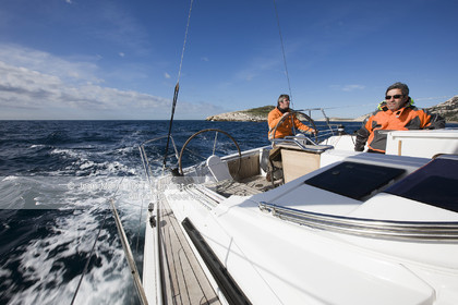 VOILE MAGAZINE - 100 MILLES A BORD