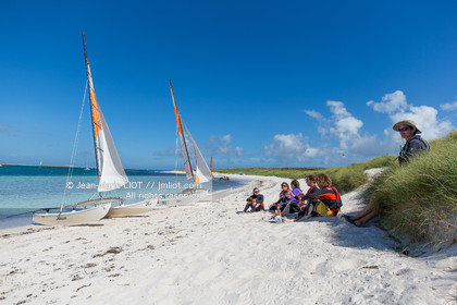 VOILES ET VOILIERS - ECOLE DE VOILE DES GLENANS