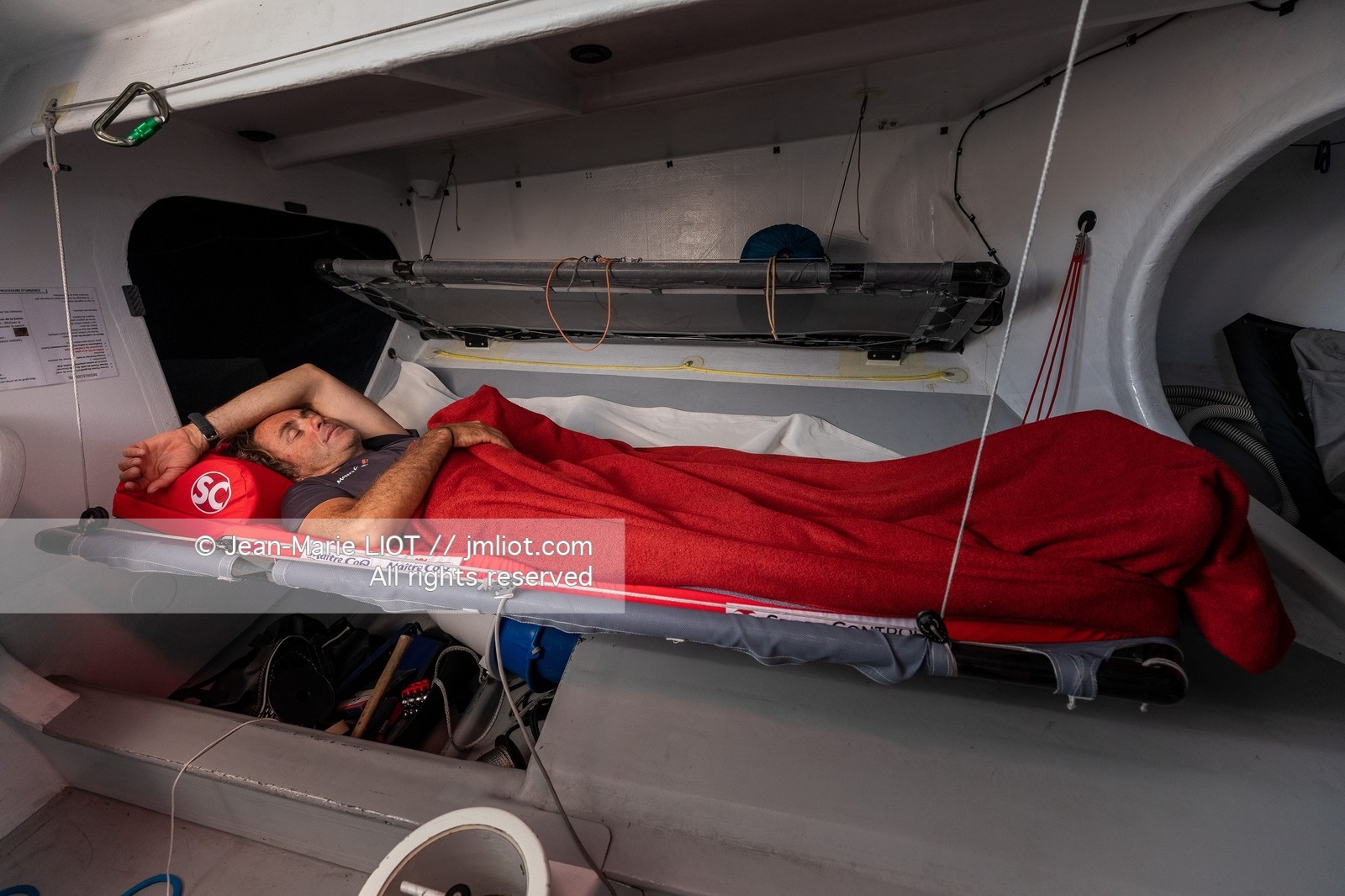 YANNICK BESTAVEN 2020 - IMOCA MAITRE COQ