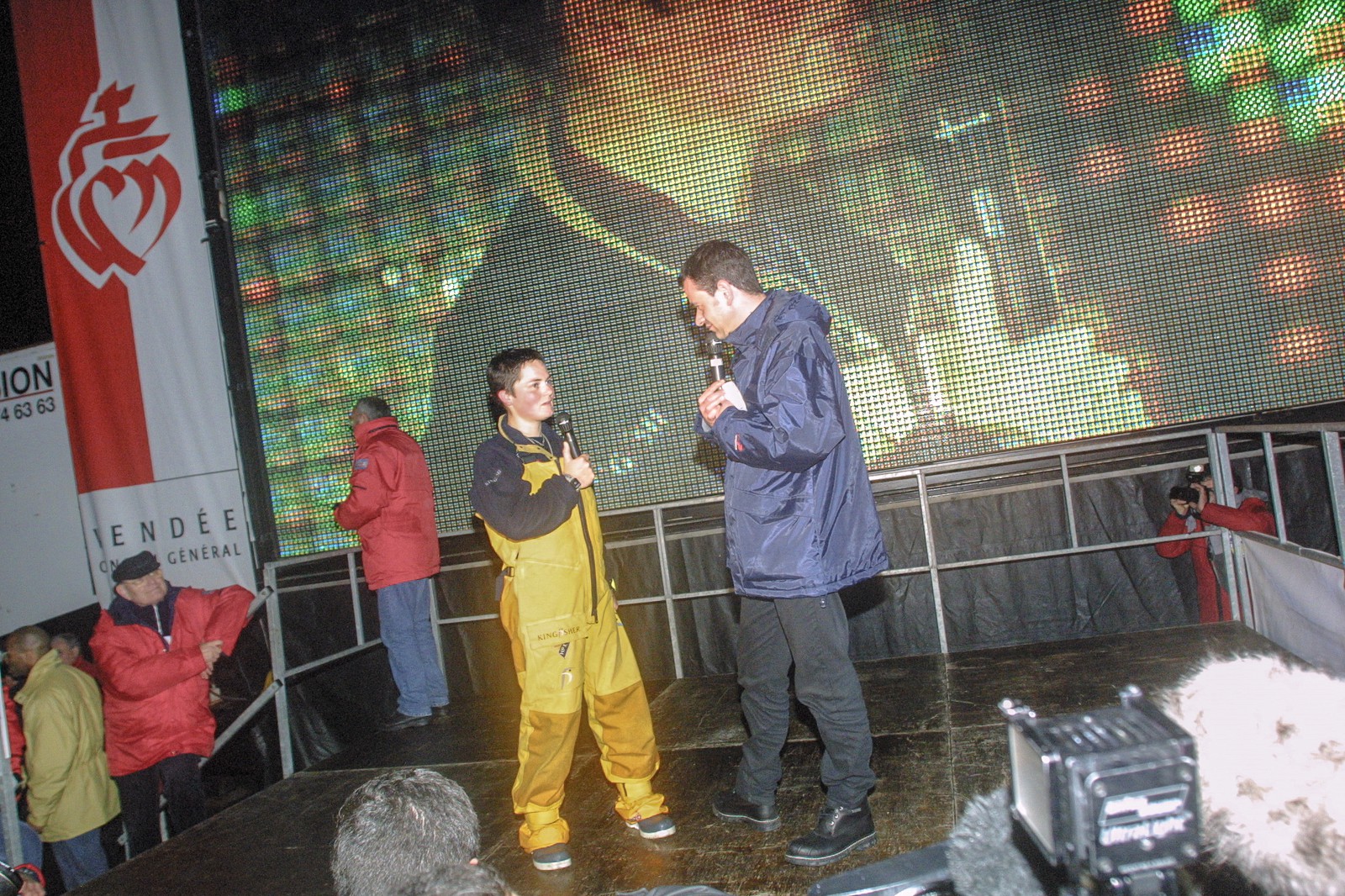 ARRIVEE ELLEN MACARTHUR - 2E