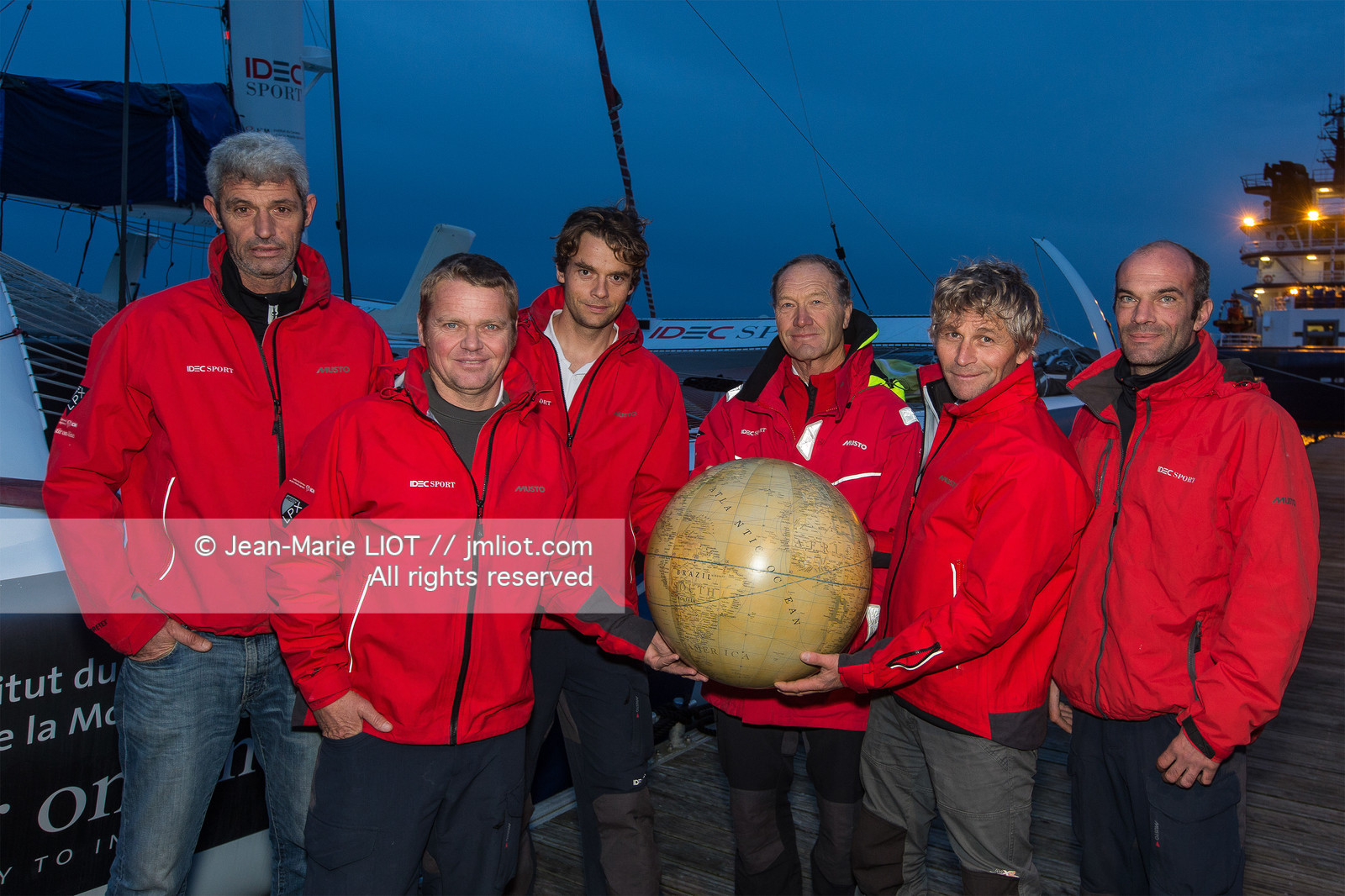 TROPHEE JULES VERNE - MAXI TRIMARAN IDEC SPORT 2016