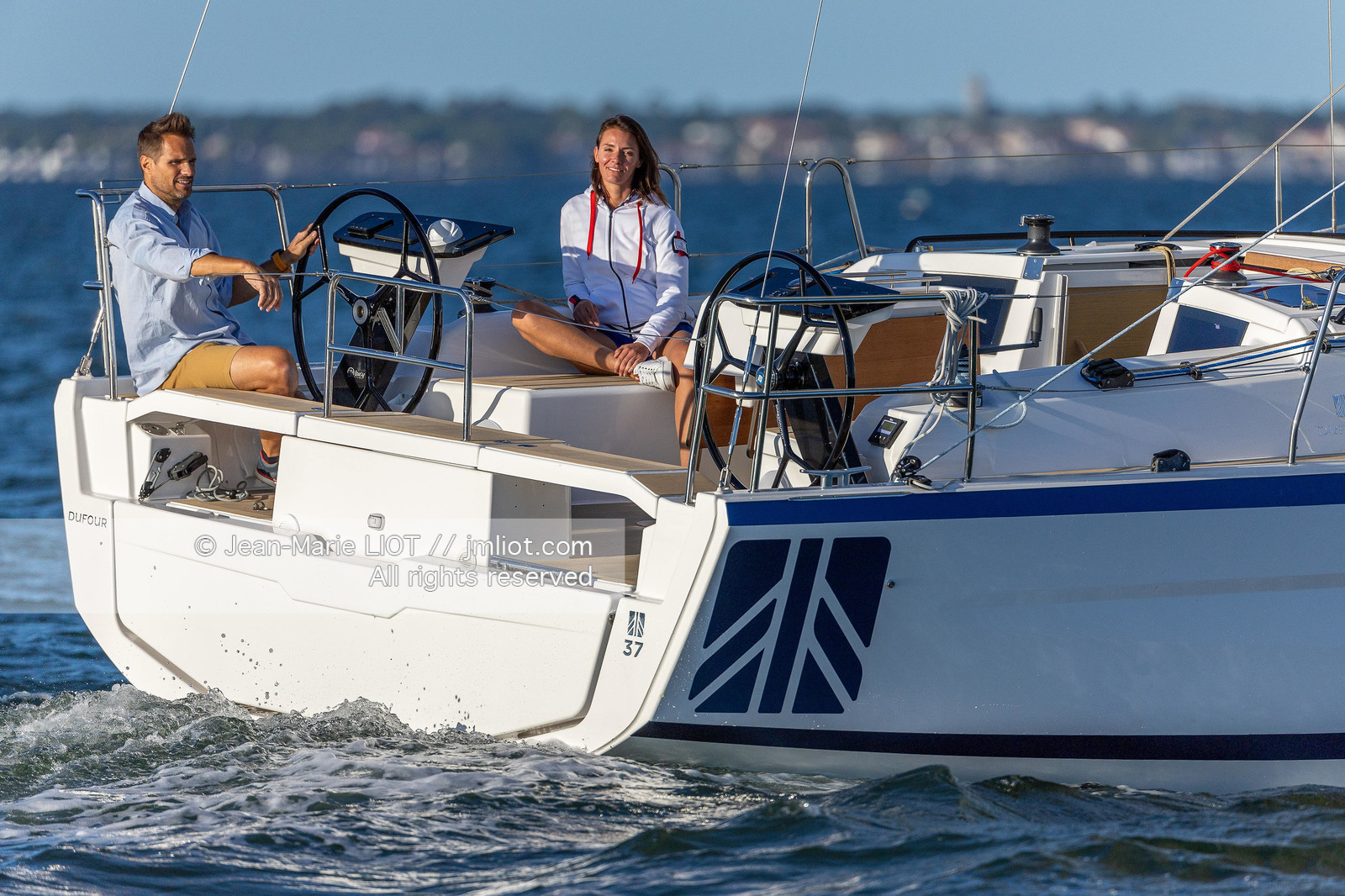 DUFOUR YACHTS 2022 - DUFOUR 37