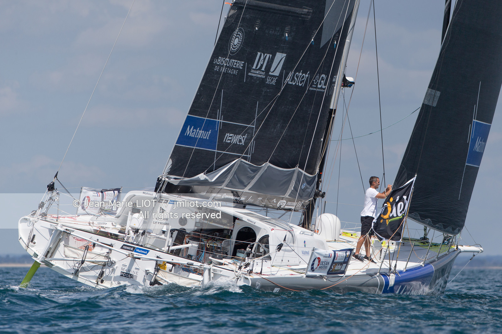 FABRICE AMEDEO - NEWREST MATMUT - VENDEE GLOBE 2016-2017