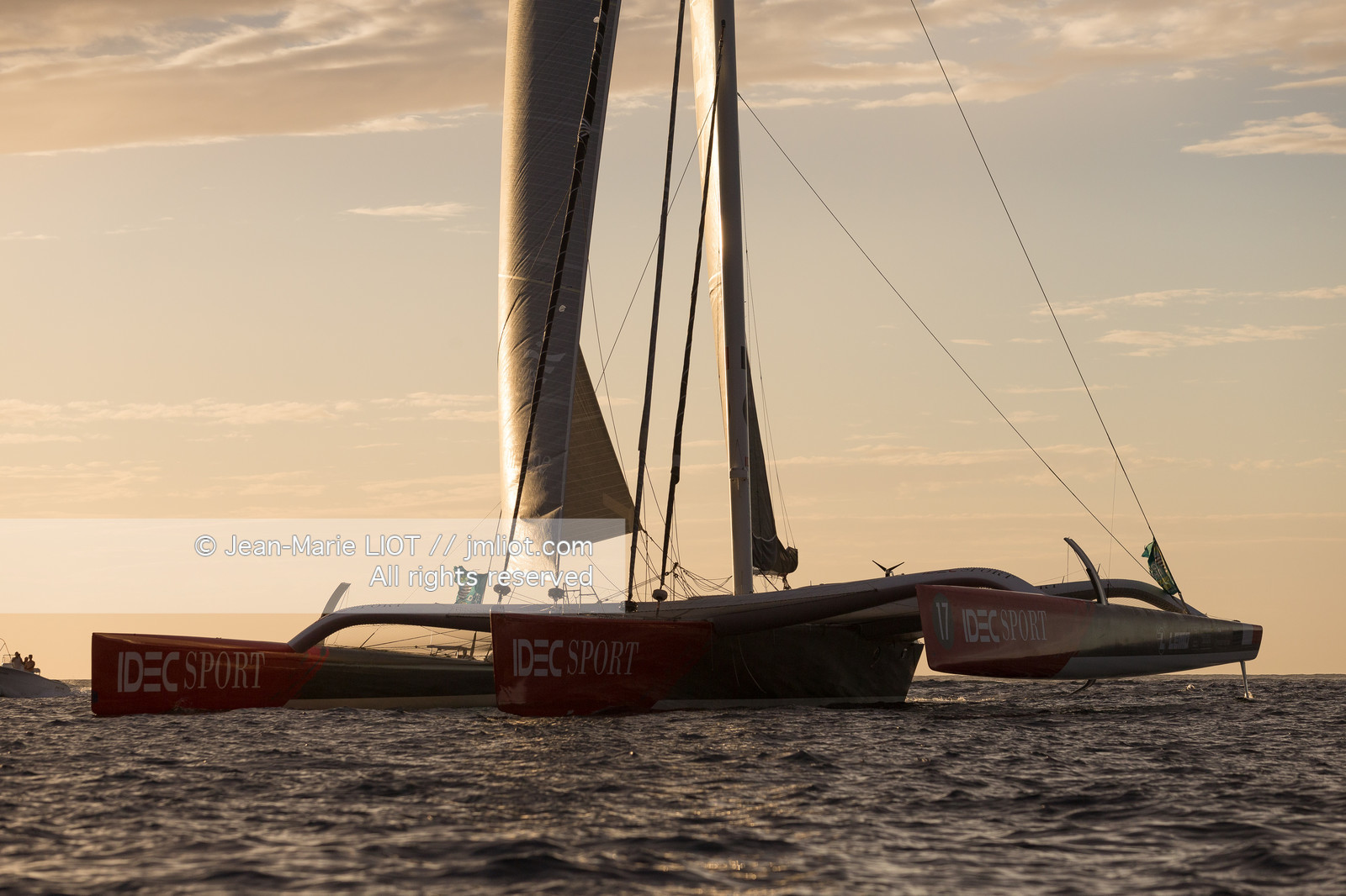 FRANCIS JOYON - ROUTE DU RHUM 2018 - ARRIVEE