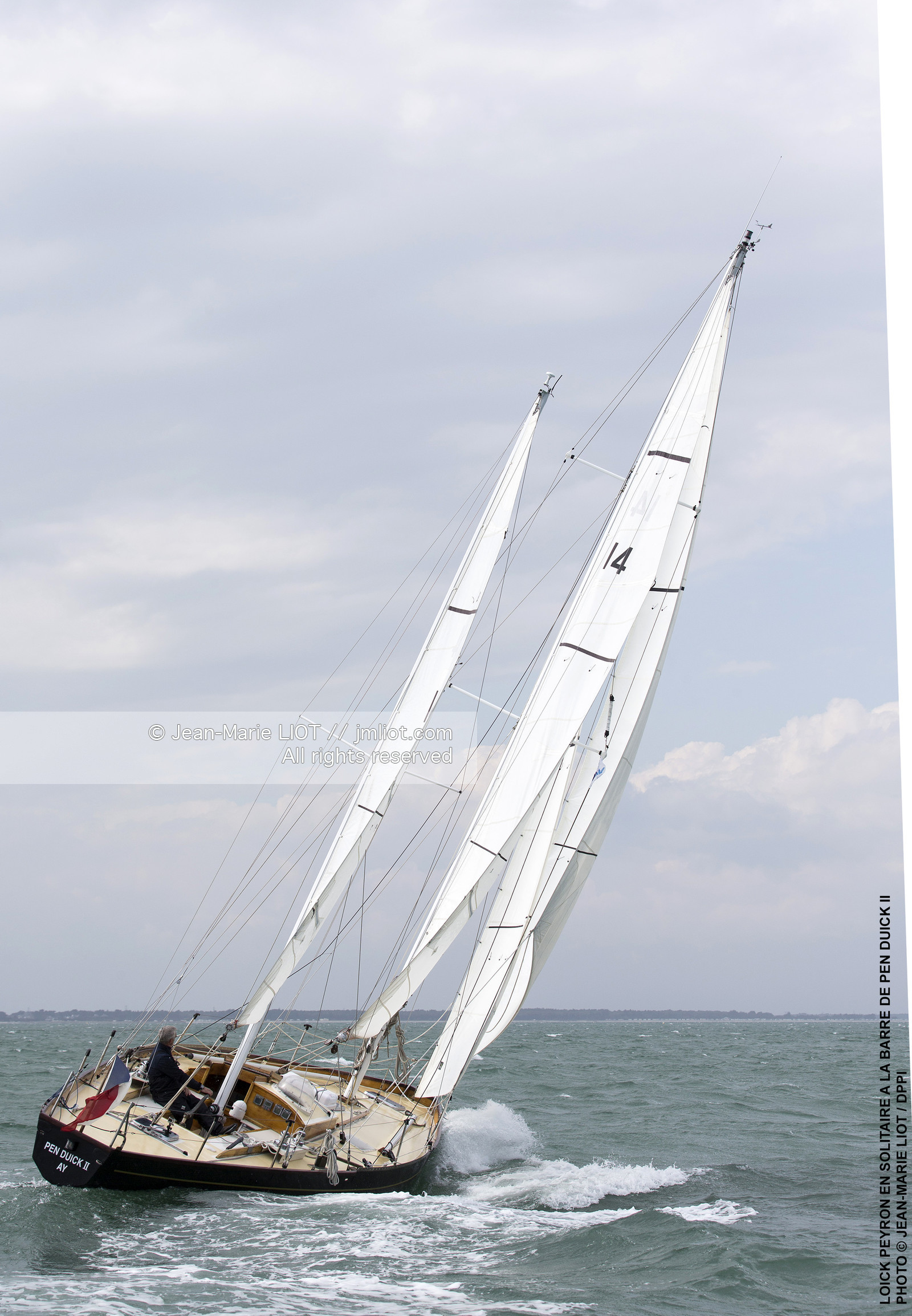 LOICK PEYRON A BORD DE PEN DUICK II