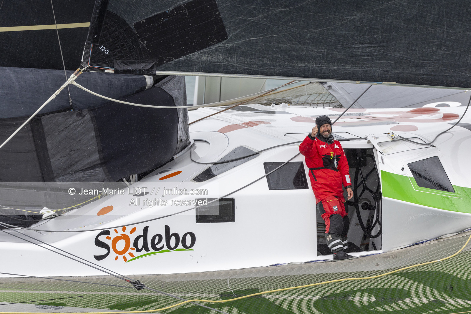 THOMAS COVILLE - ARKEA ULTIM CHALLENGE - ARRIVEE