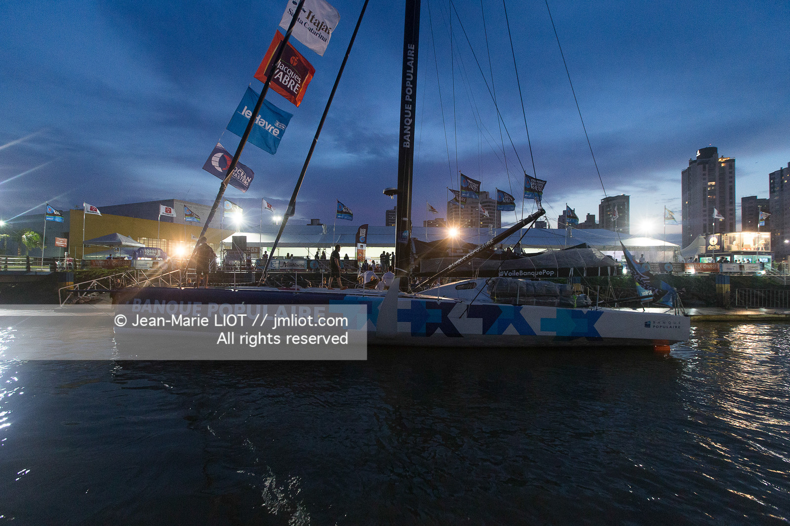 TJV 2015-ARRIVEE DE QUEGUINER