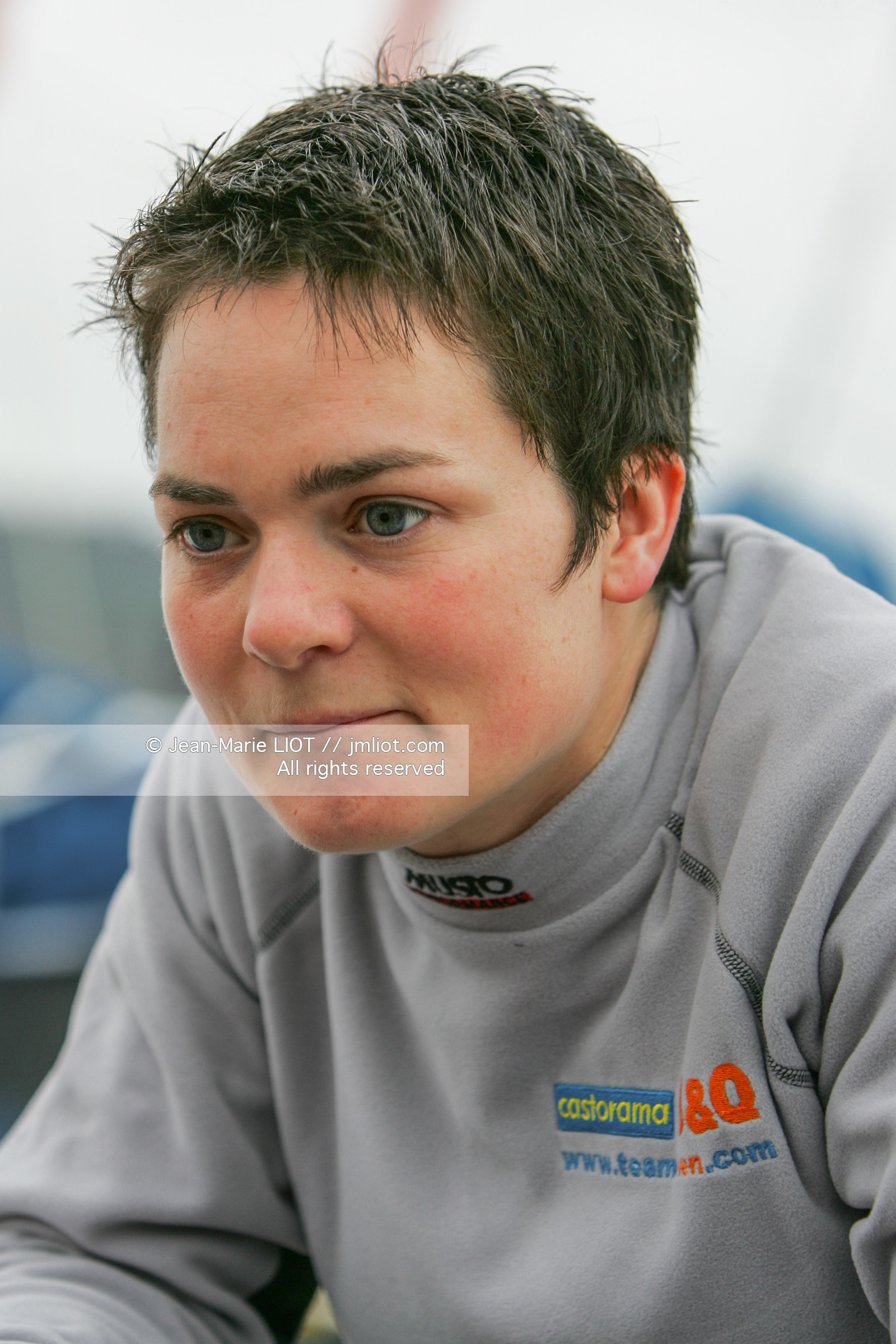 ELLE MACARTHUR - RECORD DU TOUR DU MONDE EN SOLITAIRE