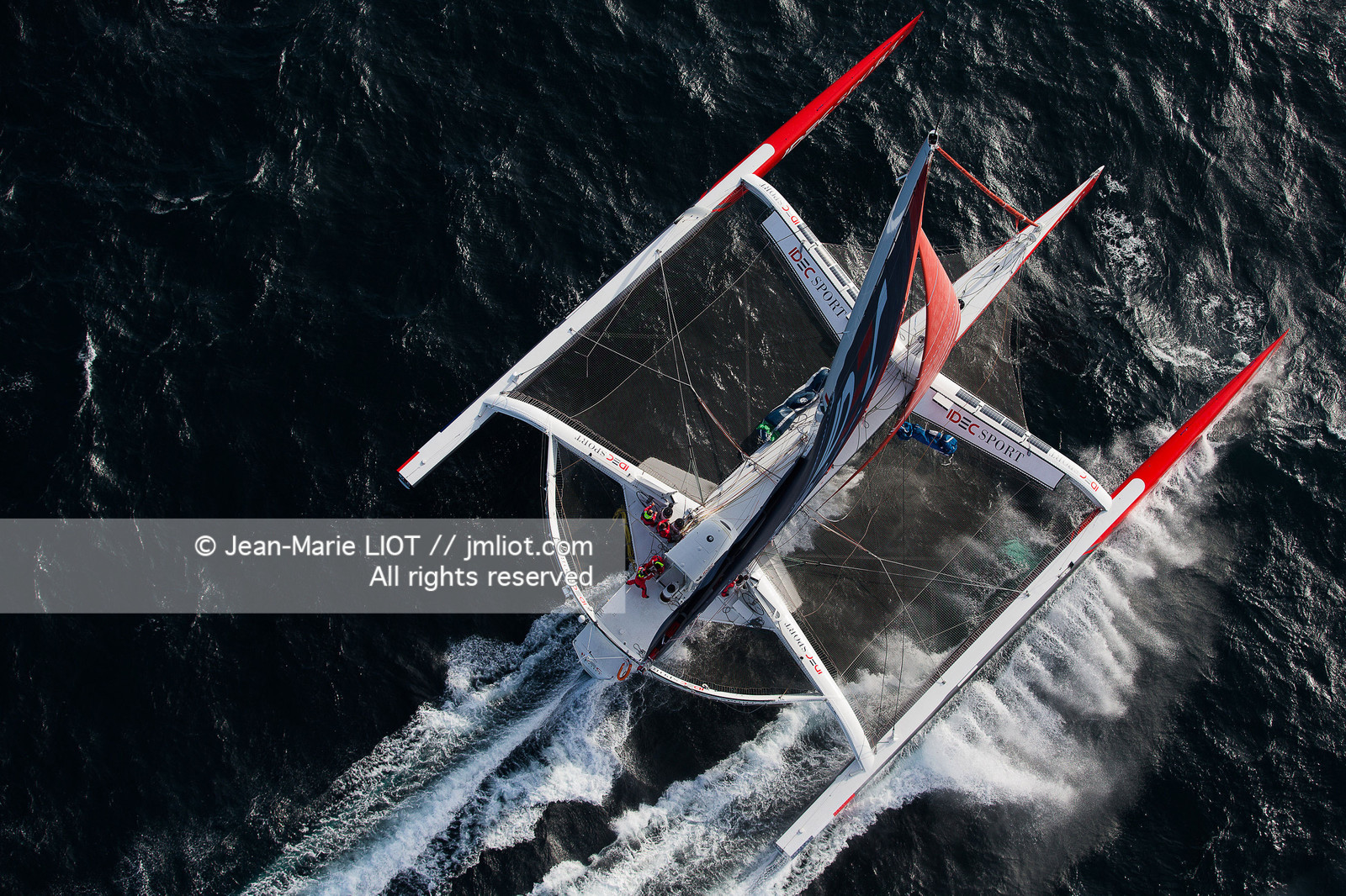 MAXI TRIMARAN IDEC SPORT 2015 - BANQUE D'IMAGES